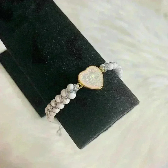 Natural Howlite Beads Opal Crystal Bracelet - Picture 2 of 5